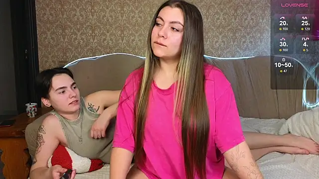 twobabesweet online show from 03/19/25, 04:03