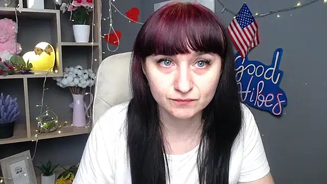 NinaFlawlees online show from 07/09/26, 06:14