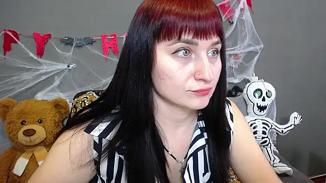 NinaFlawlees online show from 10/24/25, 11:53