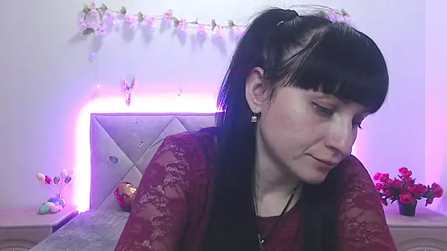 NinaFlawlees online show from 04/16/26, 12:06