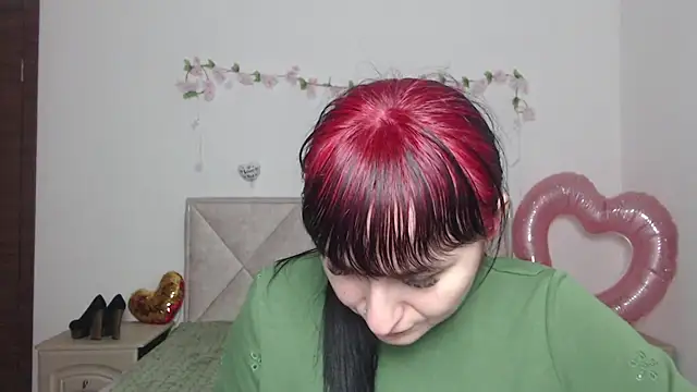 NinaFlawlees online show from 03/03/26, 01:40