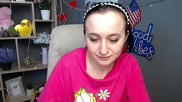 NinaFlawlees online show from 07/07/26, 06:47