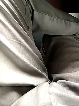 Snapshot of robinsan1010 chatting on 03/03/25, 07:46 robinsan1010 online show from 03/03/25, 07:46