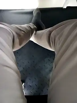 Snapshot of robinsan1010 chatting on 03/10/25, 05:54 robinsan1010 online show from 03/10/25, 05:54