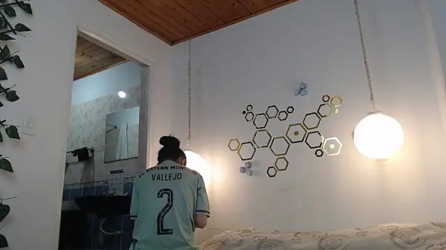 Snapshot of adriscute chatting on 03/06/25, 01:16 adriscute online show from 03/06/25, 01:16