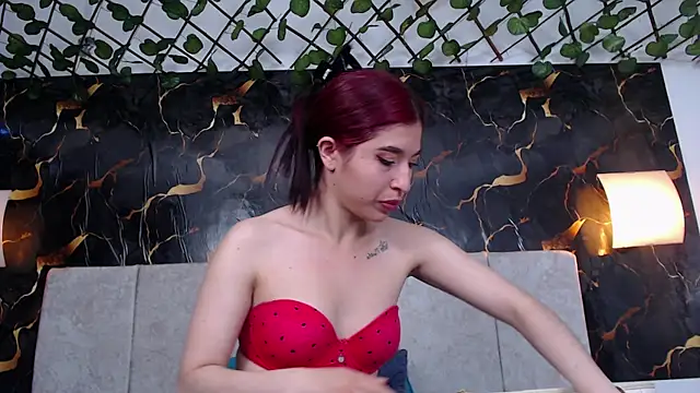 Snapshot of adriscute chatting on 04/04/26, 07:09 adriscute online show from 04/04/26, 07:09