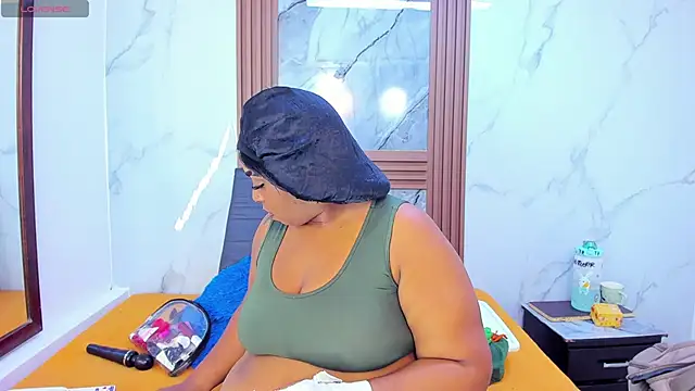 HannyMansonh online show from 10/22/25, 04:01