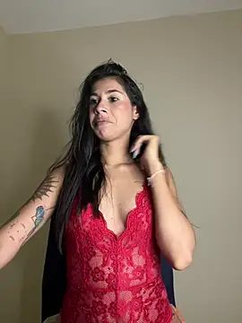 Snapshot of alia_bashar chatting on 12/16/24, 03:08 alia bashar online show from 12/16/24, 03:08