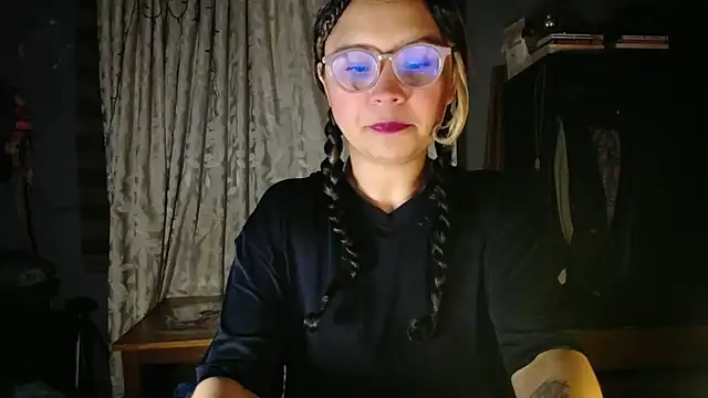 Hathorlove online show from 12/05/25, 08:24