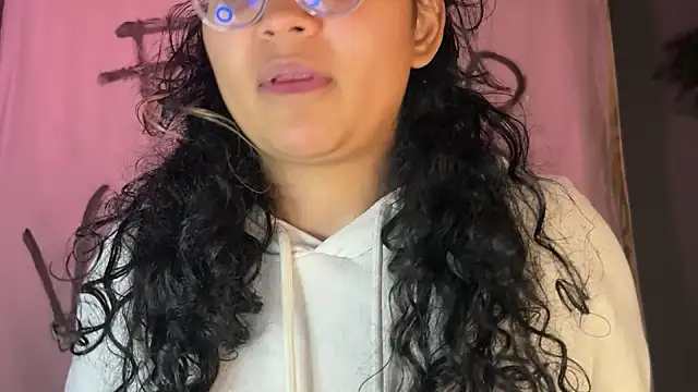 Snapshot of Hathorlove chatting on 02/09/26, 12:19 Hathorlove online show from 02/09/26, 12:19