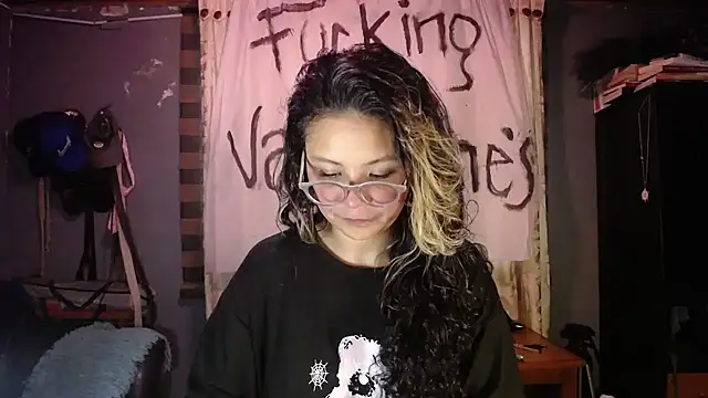 Snapshot of Hathorlove chatting on 02/12/26, 09:58 Hathorlove online show from 02/12/26, 09:58