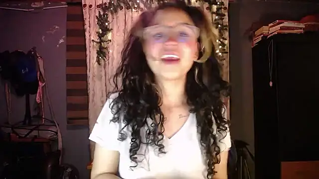 Snapshot of Hathorlove chatting on 01/15/26, 03:32 Hathorlove online show from 01/15/26, 03:32