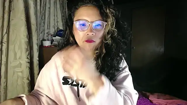 Hathorlove online show from 11/28/25, 04:23