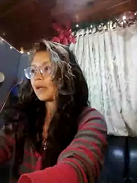 Snapshot of Hathorlove chatting on 12/23/24, 02:56 Hathorlove online show from 12/23/24, 02:56