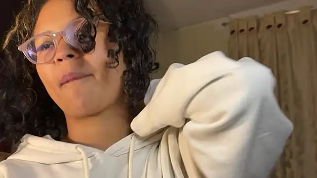 Hathorlove online show from 07/18/26, 10:13