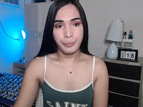 Msyensmith online show from 09/18/25, 03:31