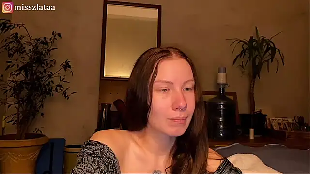 elfess online show from 11/18/25, 06:33