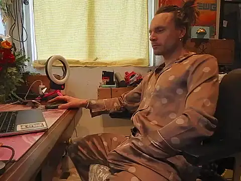 rexflexxx online show from 11/22/25, 08:46