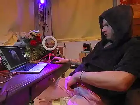 rexflexxx online show from 11/19/25, 06:52