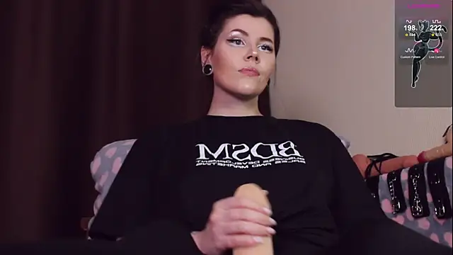 Luna Blake online show from 02/09/25, 07:09