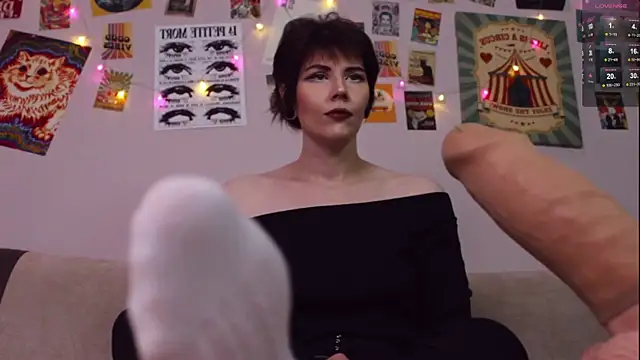 Luna Blake online show from 05/03/26, 04:10