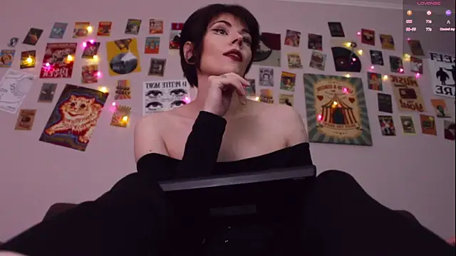 Luna Blake online show from 05/27/26, 05:20