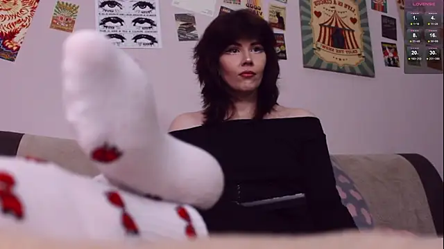 Snapshot of Luna_Blake chatting on 02/18/26, 01:07 Luna Blake online show from 02/18/26, 01:07