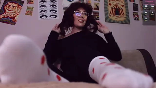 Snapshot of Luna_Blake chatting on 01/13/26, 01:48 Luna Blake online show from 01/13/26, 01:48