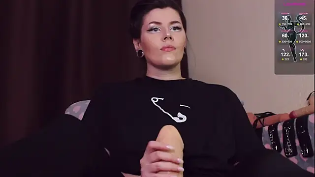 Luna Blake online show from 02/09/25, 04:07