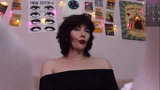 Snapshot of Luna_Blake chatting on 03/25/26, 02:27 Luna Blake online show from 03/25/26, 02:27