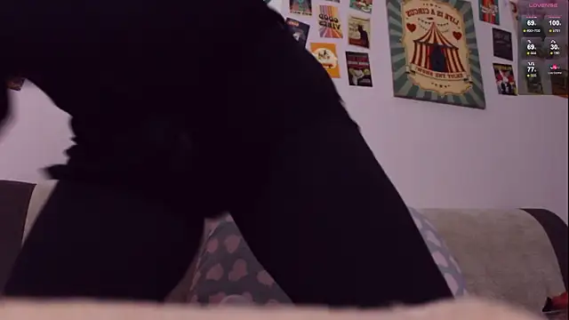 Snapshot of Luna_Blake chatting on 02/21/26, 01:13 Luna Blake online show from 02/21/26, 01:13