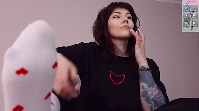 Luna Blake online show from 09/19/25, 09:46