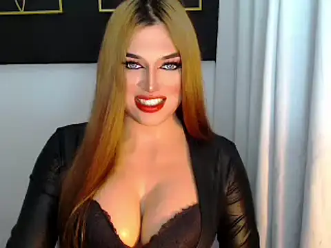 Snapshot of hotstellacumxxx chatting on 12/19/24, 10:02 hotstellacumxxx online show from 12/19/24, 10:02