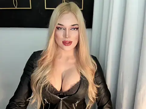 Snapshot of hotstellacumxxx chatting on 10/02/25, 02:42 hotstellacumxxx online show from 10/02/25, 02:42