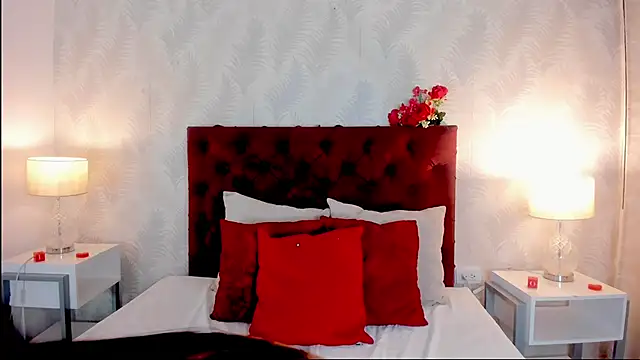 Snapshot of KarlyPrint chatting on 02/19/25, 01:06 KarlyPrint online show from 02/19/25, 01:06