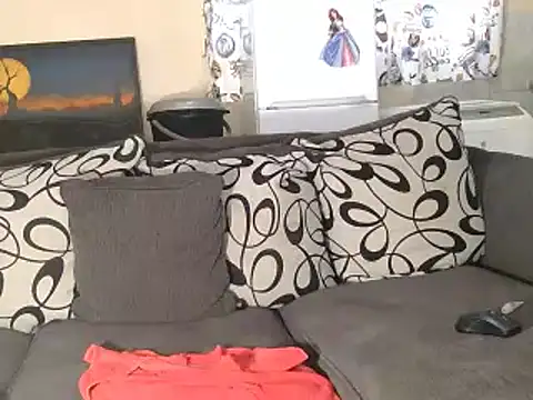 Snapshot of DollyPerryXX chatting on 01/18/25, 11:32 DollyPerryXX online show from 01/18/25, 11:32