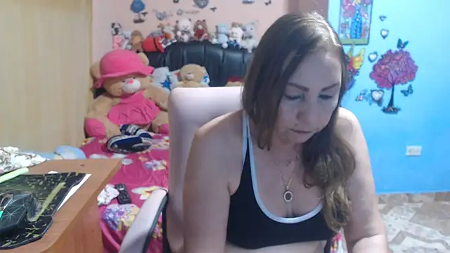 Snapshot of milfeddy_ chatting on 05/25/26, 11:58 milfeddy online show from 05/25/26, 11:58