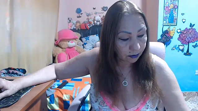 Snapshot of milfeddy_ chatting on 07/11/26, 11:43 milfeddy online show from 07/11/26, 11:43