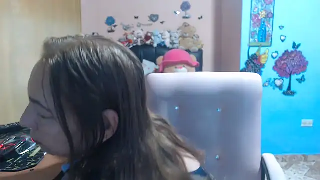 Snapshot of milfeddy_ chatting on 05/06/26, 11:47 milfeddy online show from 05/06/26, 11:47
