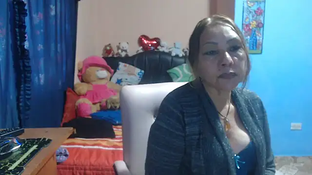 Snapshot of milfeddy_ chatting on 03/06/25, 04:28 milfeddy online show from 03/06/25, 04:28