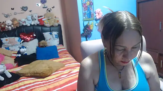 Snapshot of milfeddy_ chatting on 03/13/25, 03:28 milfeddy online show from 03/13/25, 03:28