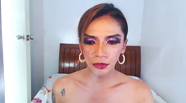 Snapshot of SofiaLibreTs chatting on 03/11/25, 06:52 SofiaLibreTs online show from 03/11/25, 06:52