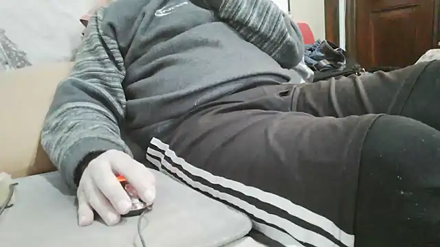 messi syssy online show from 05/19/26, 03:08