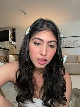 Gaby zahir  online show from 02/01/25, 04:22
