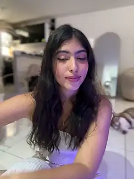 Gaby zahir  online show from 03/18/25, 03:55