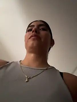 Gaby zahir  online show from 11/08/25, 06:22