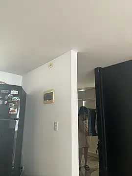 Gaby zahir  online show from 10/31/25, 03:52