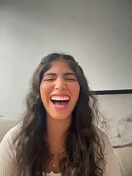 Gaby zahir  online show from 01/12/26, 02:35