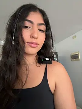 Gaby zahir  online show from 10/30/25, 11:41