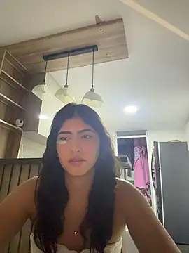 Gaby zahir  online show from 11/19/25, 09:53